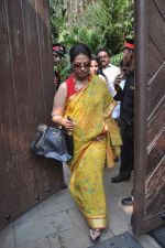 at Aishwarya Rai_s Baby shower ceremony in Jalsaa, Juhu, Mumbai on 18th Oct 2011 (36).JPG